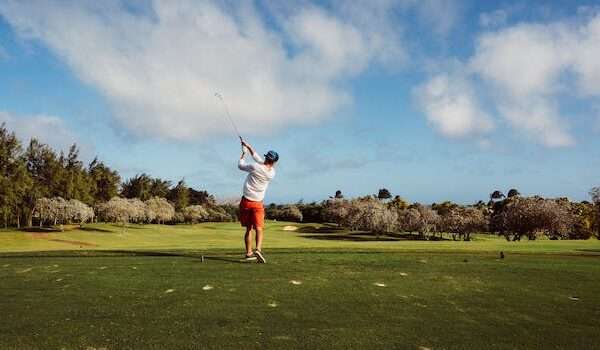 Mastering the Professional Golf Swing: 5 Easy Steps